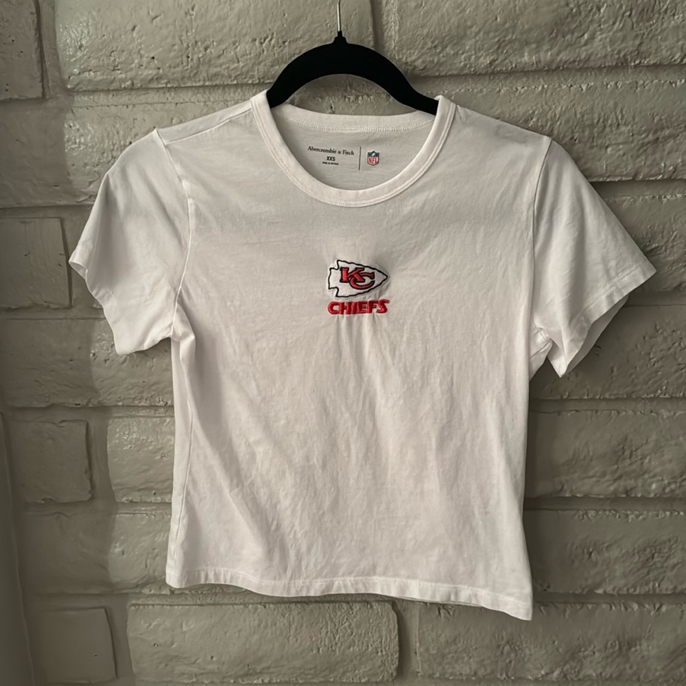 Chiefs T-shirt Abercrombie XXS NWOT